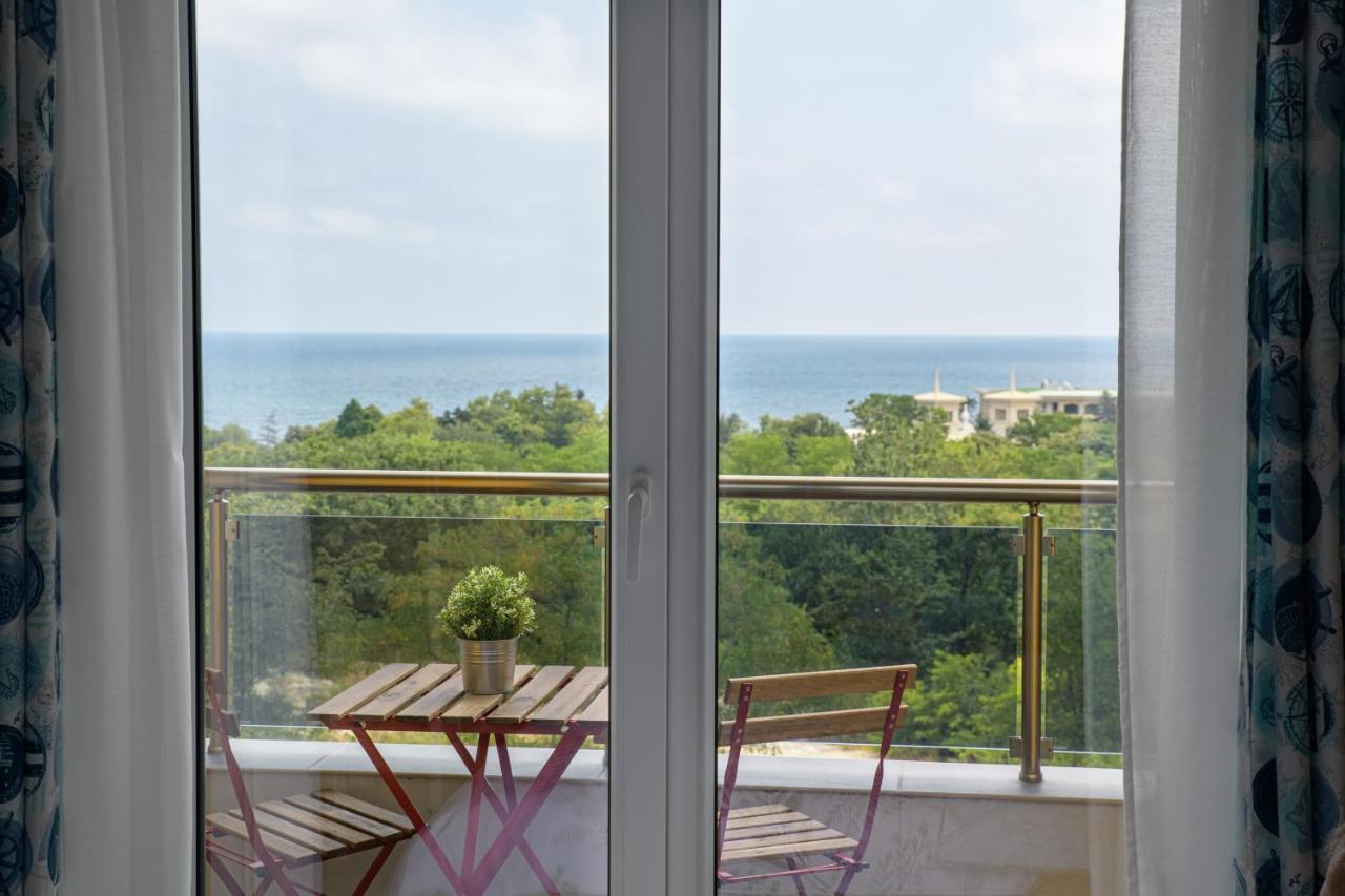Apartment A'More Святые Константин и Елена Экстерьер фото